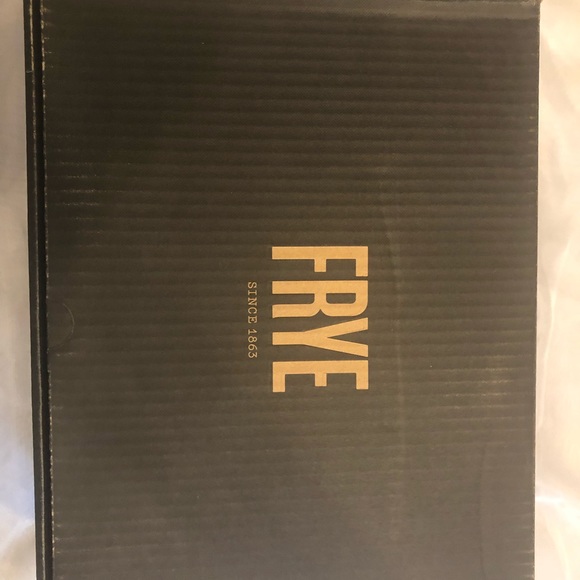 🌸SOLD🌸 Frye Print Sneakers - Picture 4 of 7